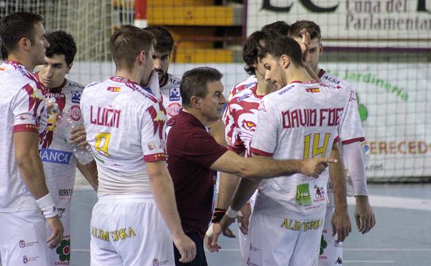 Cadenas: «Hay un equipo que lucha y tiene futuro»