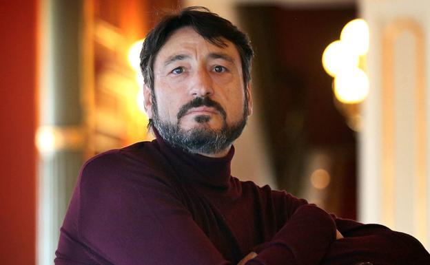 El actor leonés Carmelo Gómez protagoniza una campaña para desestigmatizar la hepatitis C