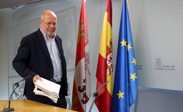 Igea: «¿Una consulta sobre la autonomía de León? ¿Y por qué no también en el cantón de Cartagena?»