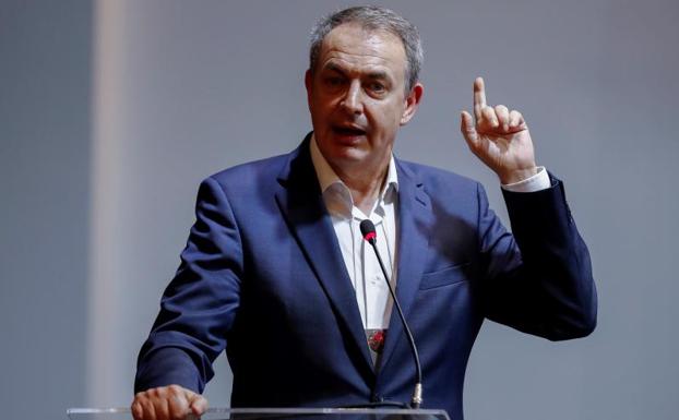 Zapatero elogia a Otegi: «Es un hecho objetivo que fue decisivo para el fin de la violencia»