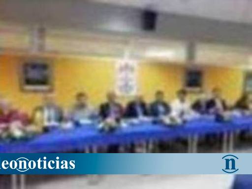 Manolo Cadenas recibe la 'Vieira de plata'