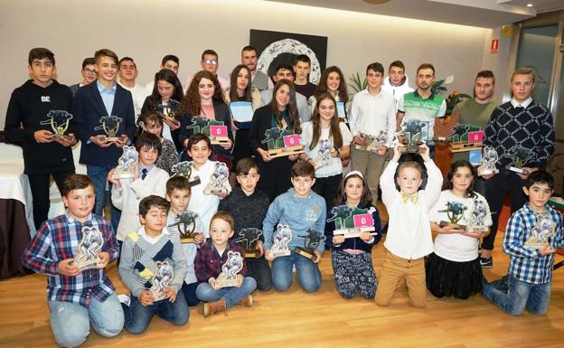 La temporada de lucha se cierra con el homenaje a los campeones