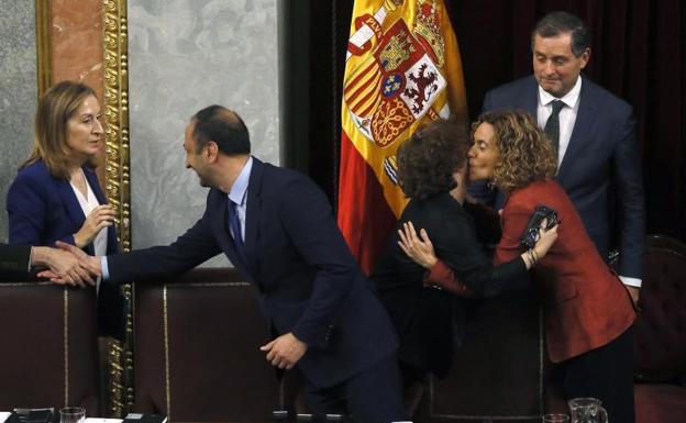 Los miembros de la Mesa del Congreso, uno a uno