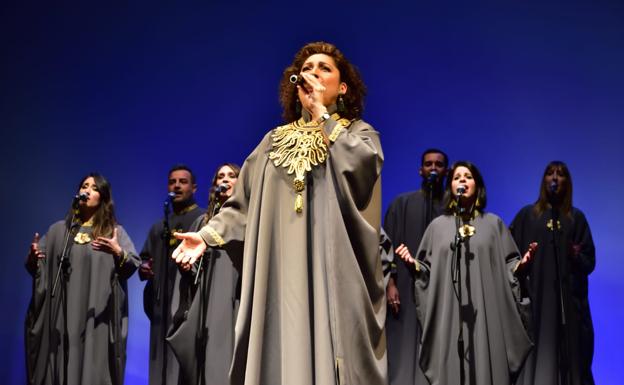 El Corte Inglés celebra sus 25 años en León con la actuación un coro góspel