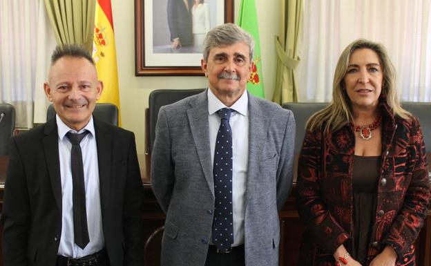 Julio Viejo Díez toma posesión como director del Departamento de tecnología minera, topográfica y de estructuras de la ULE