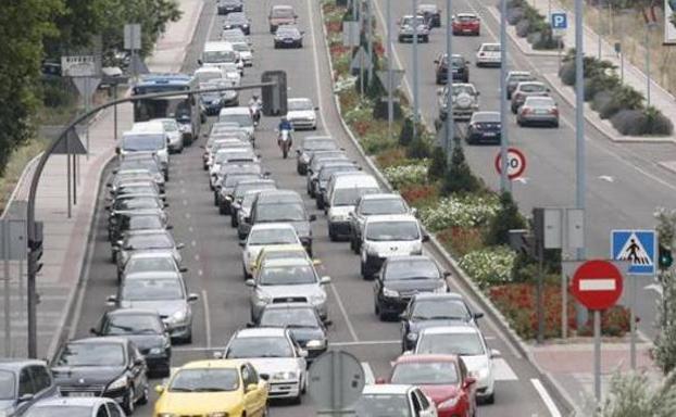 La DGT espera 781.000 desplazamientos por las carreteras de Castilla y León durante el puente de la Constitución