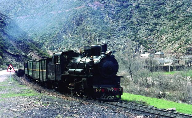 Se publica el libro 'Cien años del ferrocarril Ponferrada-Villablino'