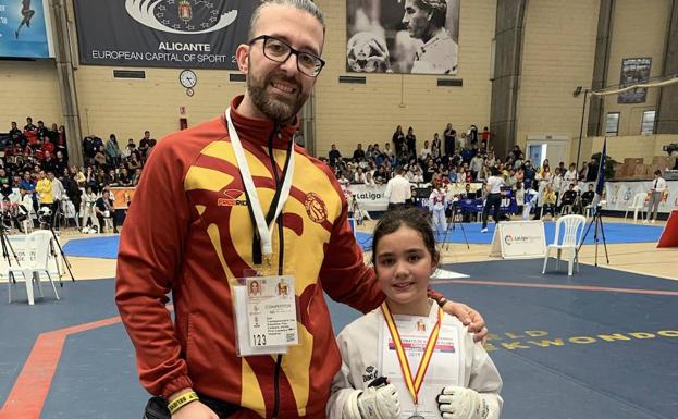 Jessica Aidee, subcampeona de España de taekwondo en categoría precadete