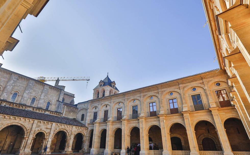 El Claustro de San Isidoro recupera su honor real