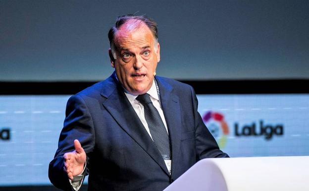 Tebas considera inviable el proyecto de una superliga mundial que promueve Florentino Pérez