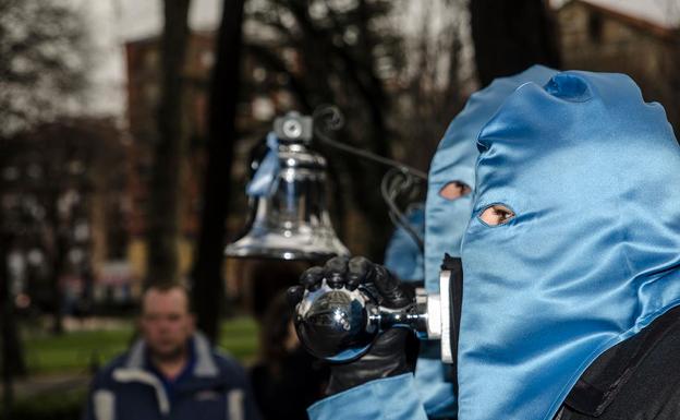 La cofradía de la Bienaventuranza prosigue con su plan de formación cofrade «Sin perder el paso»