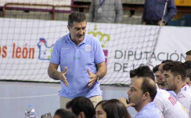 Cadenas, satisfecho de la competitividad de su equipo pese a las adversidades