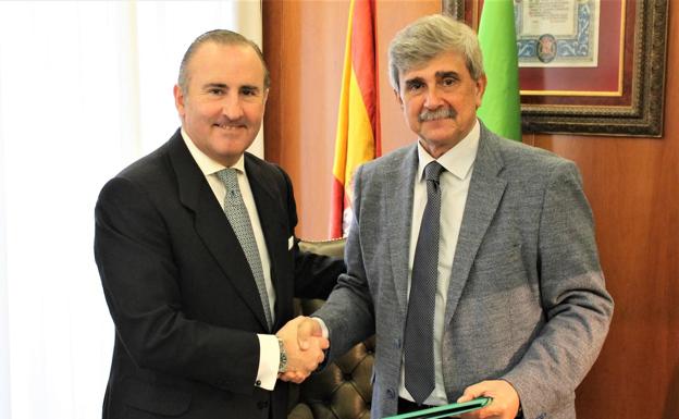 Firmado el convenio entre la ULE y el Sabadell Herrrero