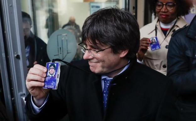 La Fiscalía pide que se retire la inmunidad y se mantenga la euroorden contra Puigdemont