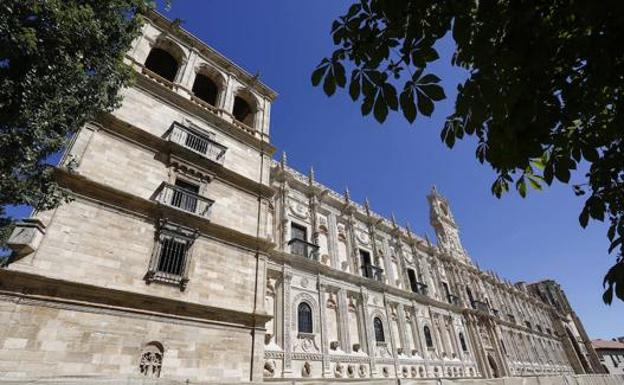 El Ayuntamiento avanza en la cesión del aparcamiento para poner en marcha la segunda fase del Parador de San Marcos