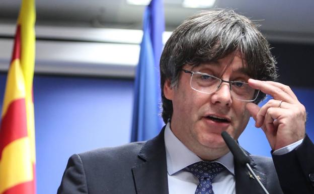 Puigdemont pide una mesa de fuerzas independentistas para decidir los acuerdos con el Gobierno