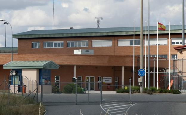 Muere un preso de 53 años en su celda de la prisión de Segovia
