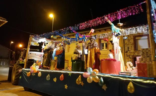 La 'España vacía' disfruta de Sus Majestades desde Santas Martas