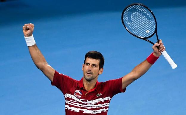 Superioridad insultante de Djokovic para poner el empate en la final