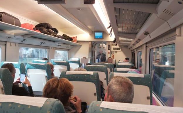 Renfe vuelve a dar Alvia por AVE un día antes de la fecha límite para reestablecer de 'alta velocidad'