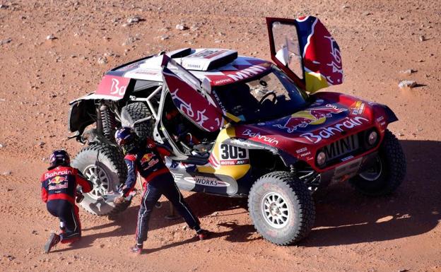 El Dakar se aprieta ante la gran final para Carlos Sainz