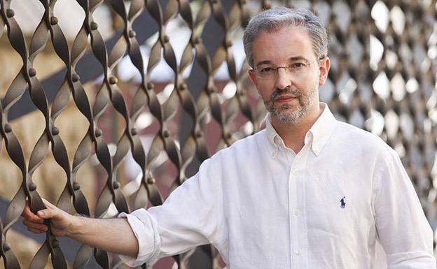 La Biblioteca San Isidoro acoge una lectura de divulgación científica sobre la simbología de la obra de Gaudí