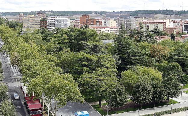 Detenido por robo con intimidación a otro joven en el parque del Salón en Palencia