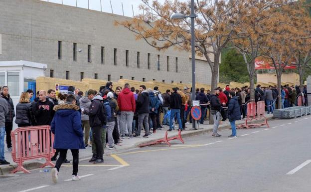 Roban 40 entradas del Ibiza-Barça en las oficinas del estadio de Can Misses