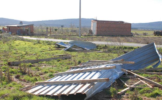 Muere en Ávila al caerle una teja en la cabeza por el viento