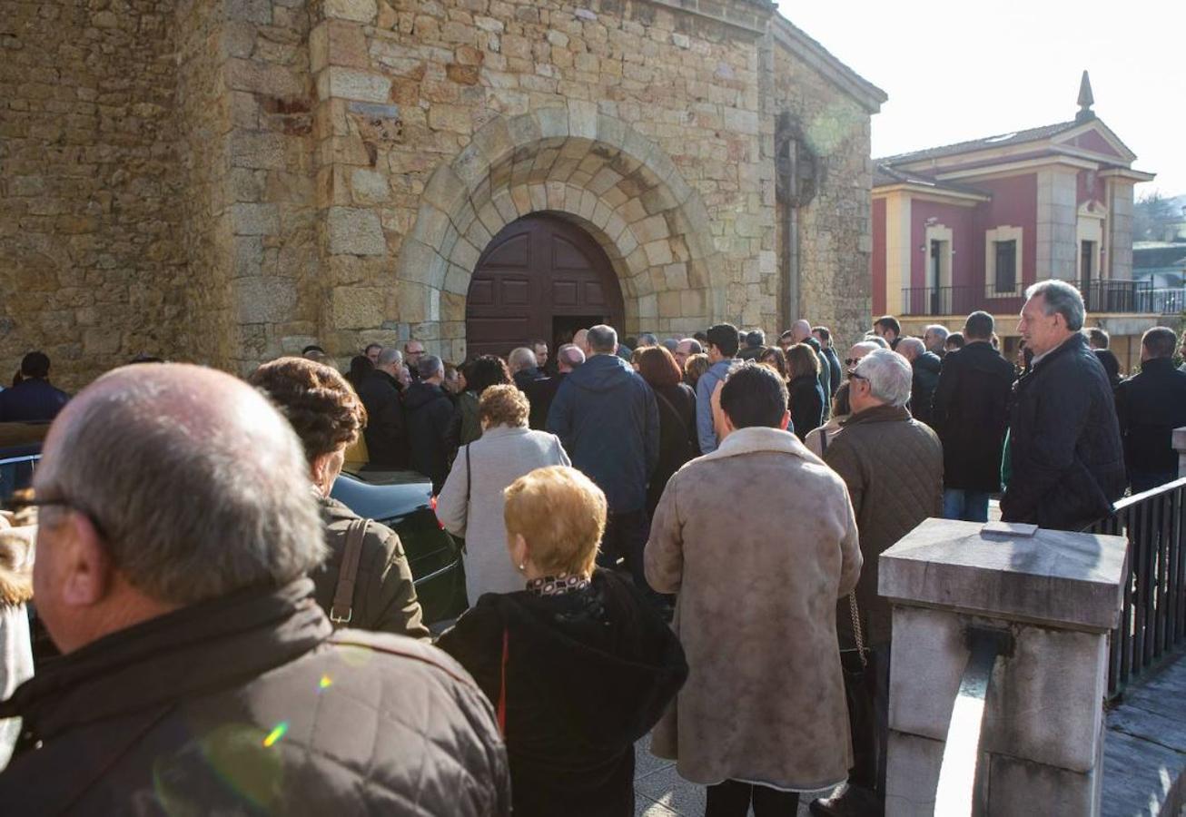 Nava llora a Misael García, víctima del atropello en San Isidro