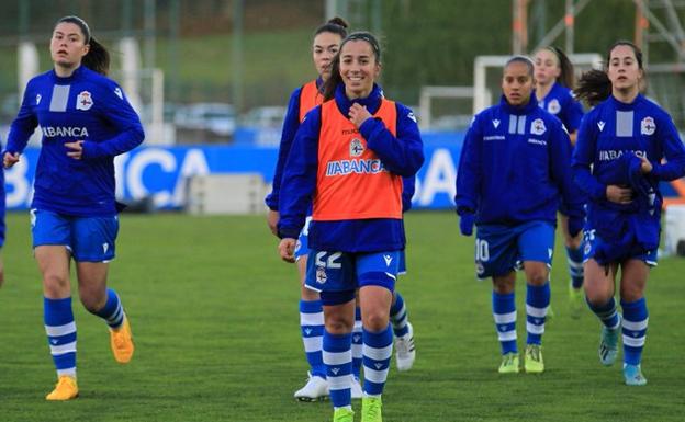 Cris Martínez se hace 'centenaria' con el Deportivo Abanca