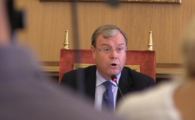 El PP del Ayuntamiento de León denuncia en una moción ante el Pleno el «caos ferroviario» que afecta a la ciudad