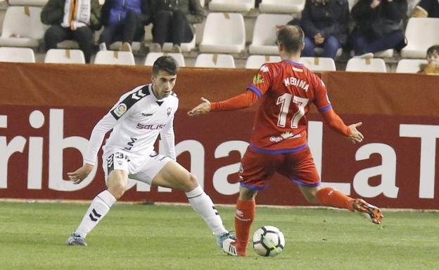 La Cultural recurre a Ángel Moreno para reforzar su lateral derecho