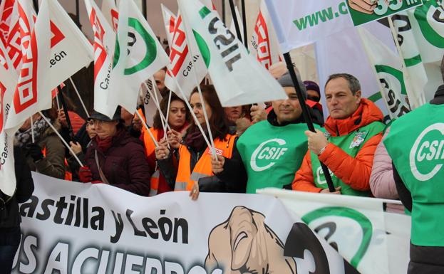 Nuevo paro por las 35 horas: «Que la sociedad recuerde que somos sus profesores, sus enfermeros y sus médicos»