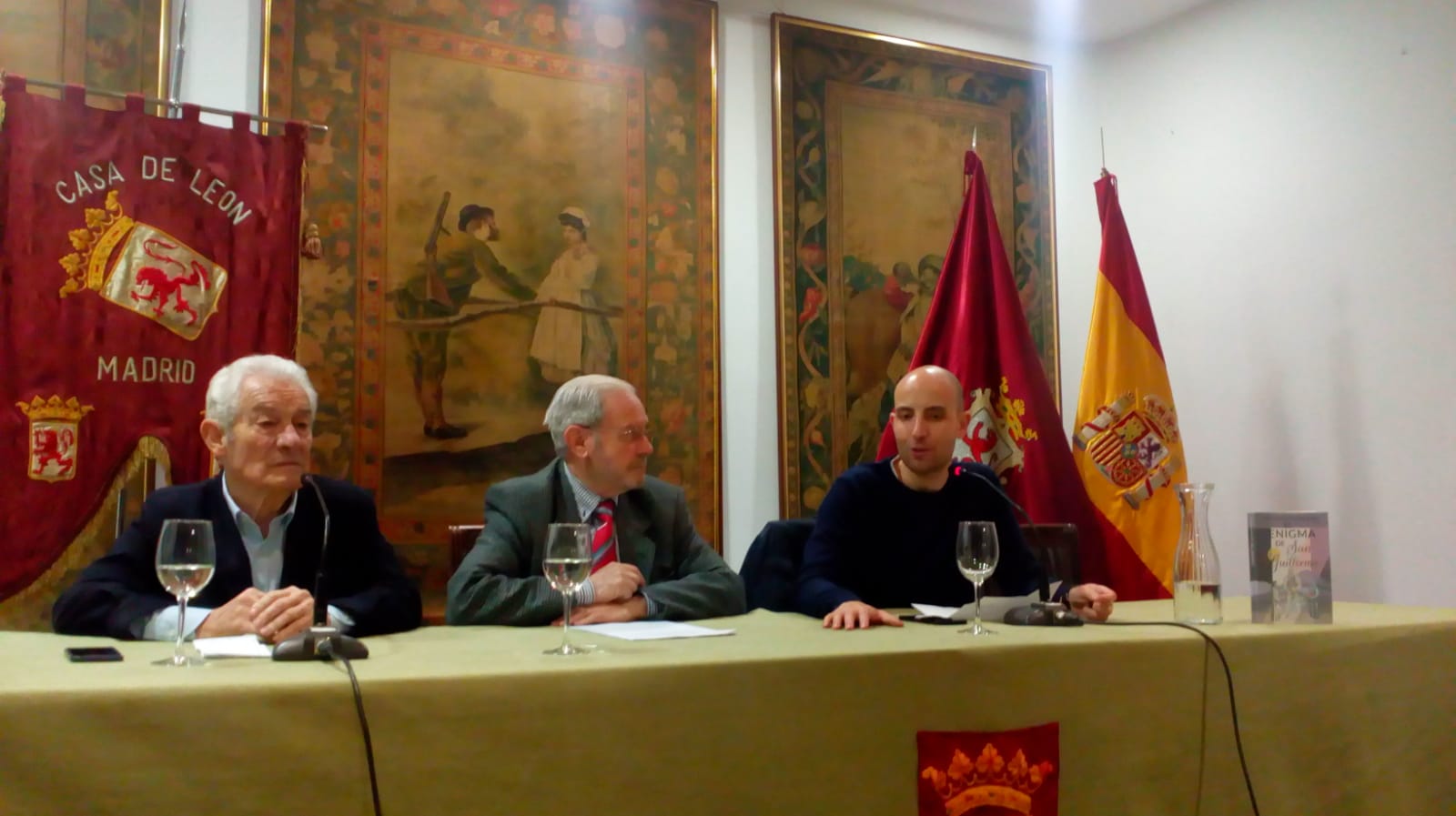 Antonio González Balbuena presenta 'El enigma de San Guillermo' en la Casa de León en Madrid