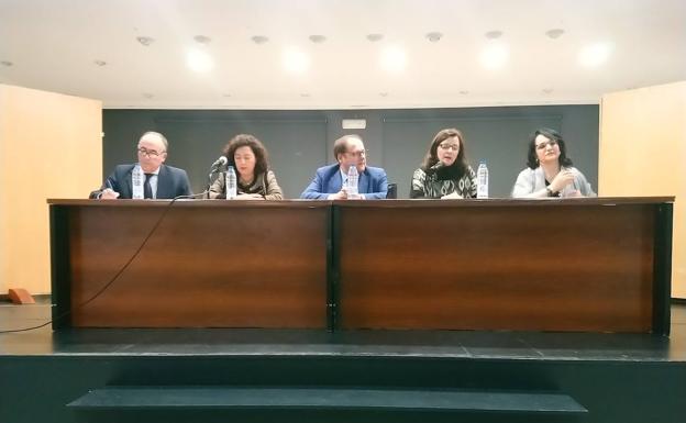 La Bañeza clausura la Exposición 'De la Pepa a 1978, una historia constitucional'