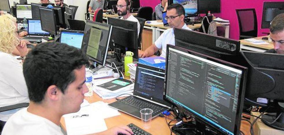 La inversión en TIC en Castilla y León cae a la mitad en 2019, hasta 38 millones, por el fin de partidas plurianuales en 2018