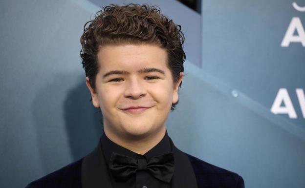 Operan a Gaten Matarazzo por una rara enfermedad