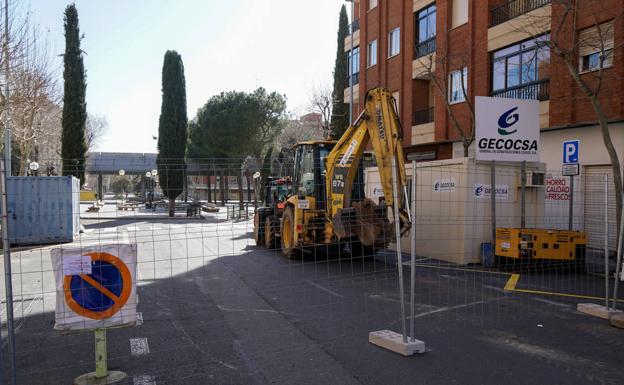 Arrancan las obras que transformarán la plaza de Barcelona en siete meses