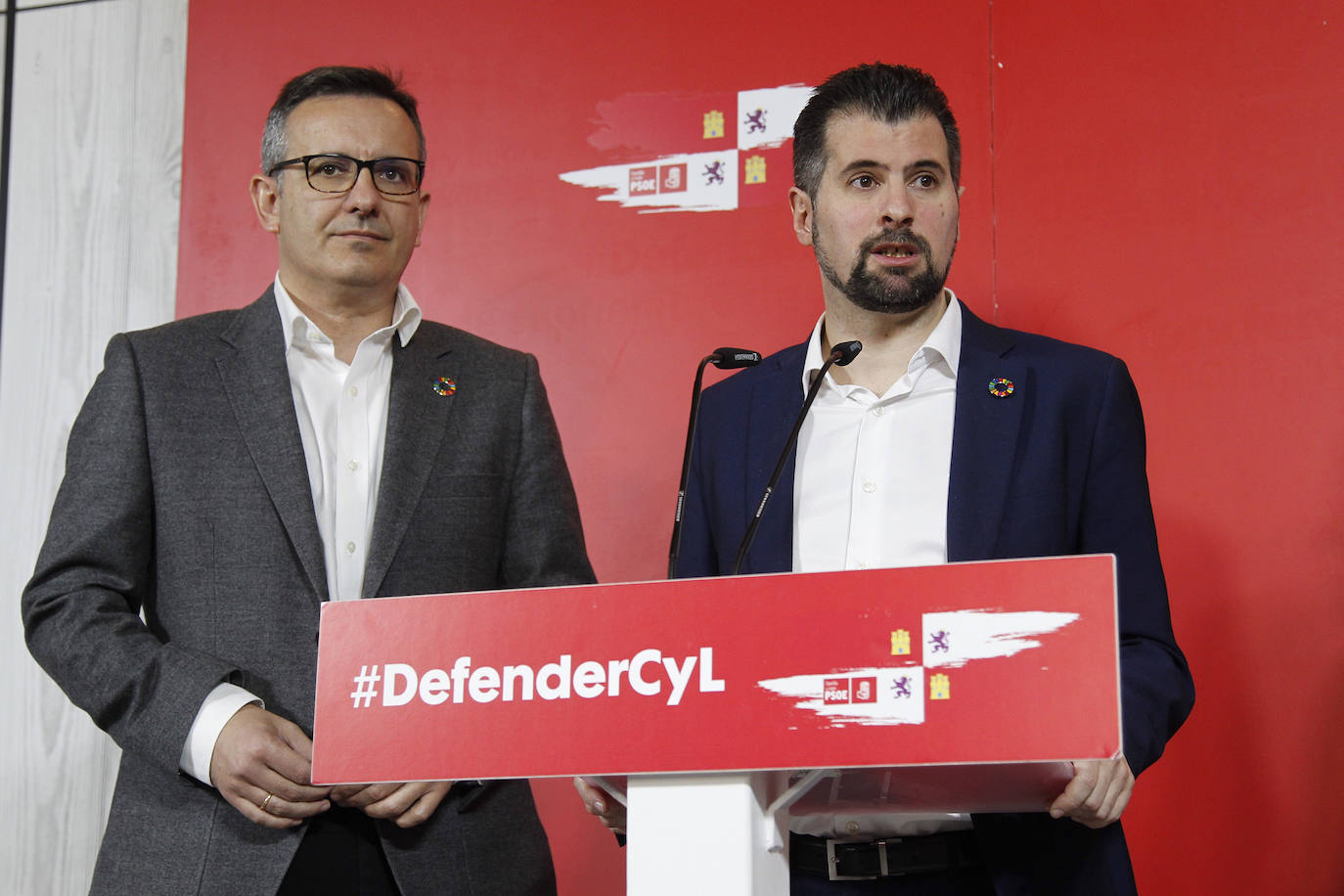 Tudanca pide al PP que «vea la viga en el propio ojo» sobre al apoyo a la moción por la autonomía leonesa