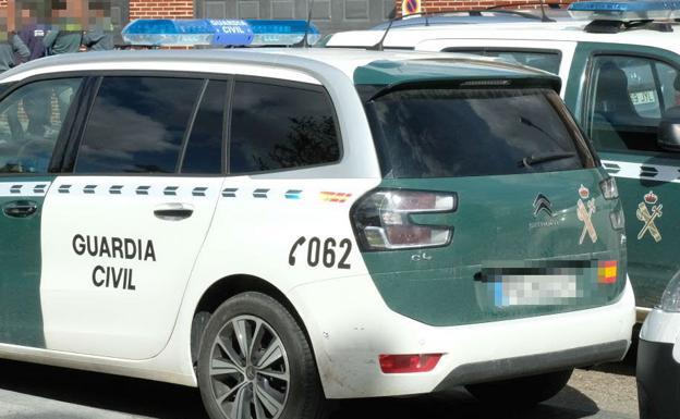 Agreden a un guardia civil en Alsasua mientras identificaba a cuatro personas por cruzar contenedores