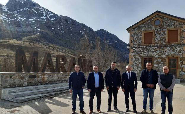 El presidente de la Diputación visita Oseja de Sajambre y Maraña