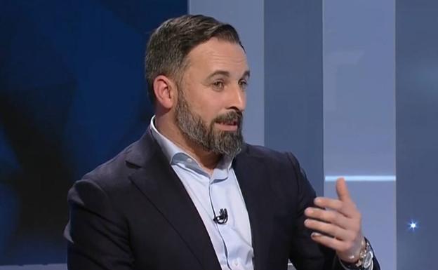 Abascal defiende que la devolución de inmigrantes debe ser «en calentiente, templado o frío»