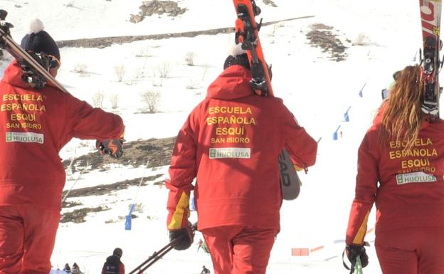 En San Isidro, se disfruta y se aprende en la nieve