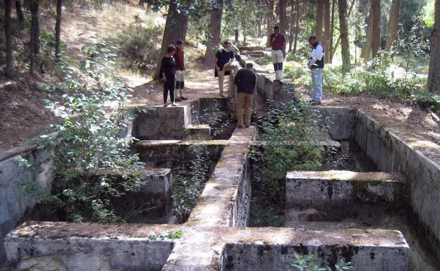 Valsaín y el azud del Acueducto, primera ruta de senderismo de la Fundación Caja Rural y 'Nordic Walking Segovia'