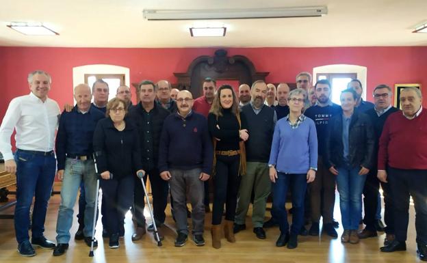 El PSOE de la montaña oriental leonesa participa en una jornada para Juntas Vecinales dedicada a normativa y transparencia