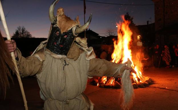 Folclore, tradición y Zafarrones para hacer Historia en Riello