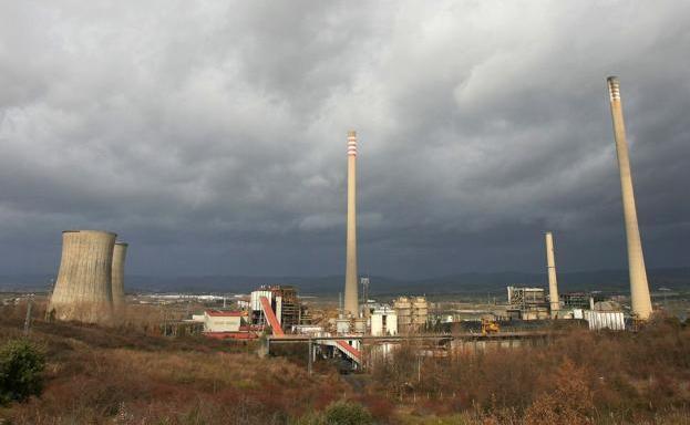 El cierre del carbón y los recortes de la CNMC reducen un 87,9% el beneficio de Endesa