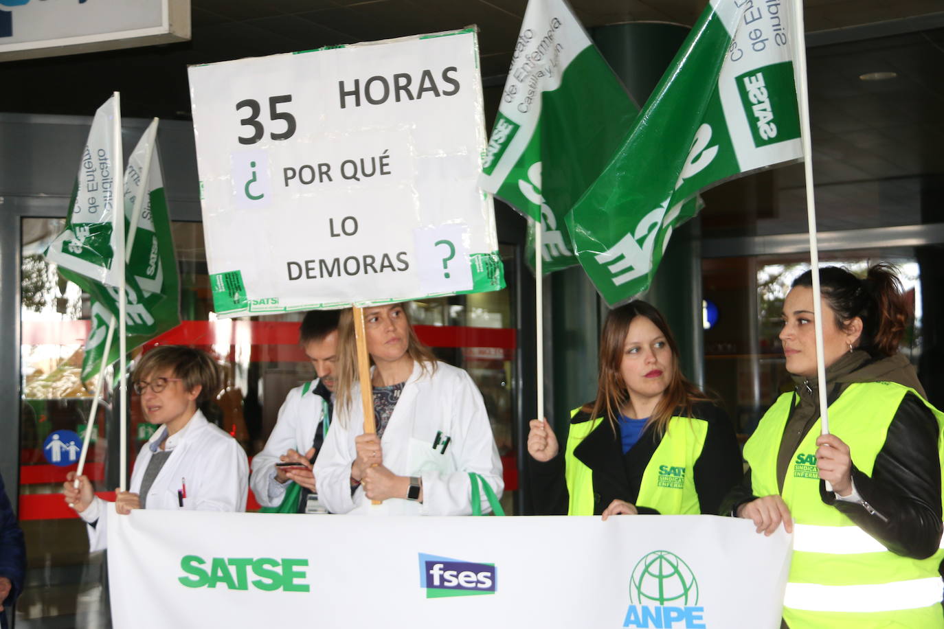 Concentración de Satse por las 35 horas semanales