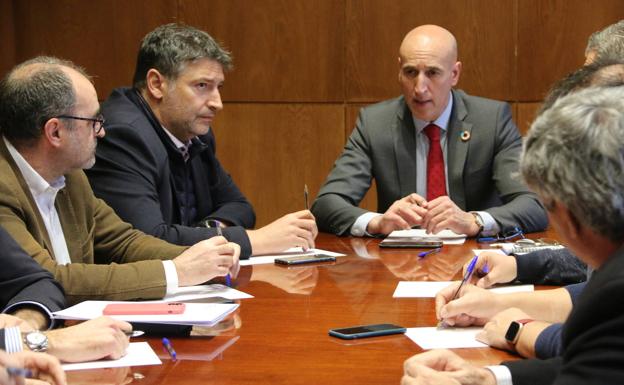 Cautela y esperanza ante el inicio de todo: la Mesa por León arranca este martes en la Diputación